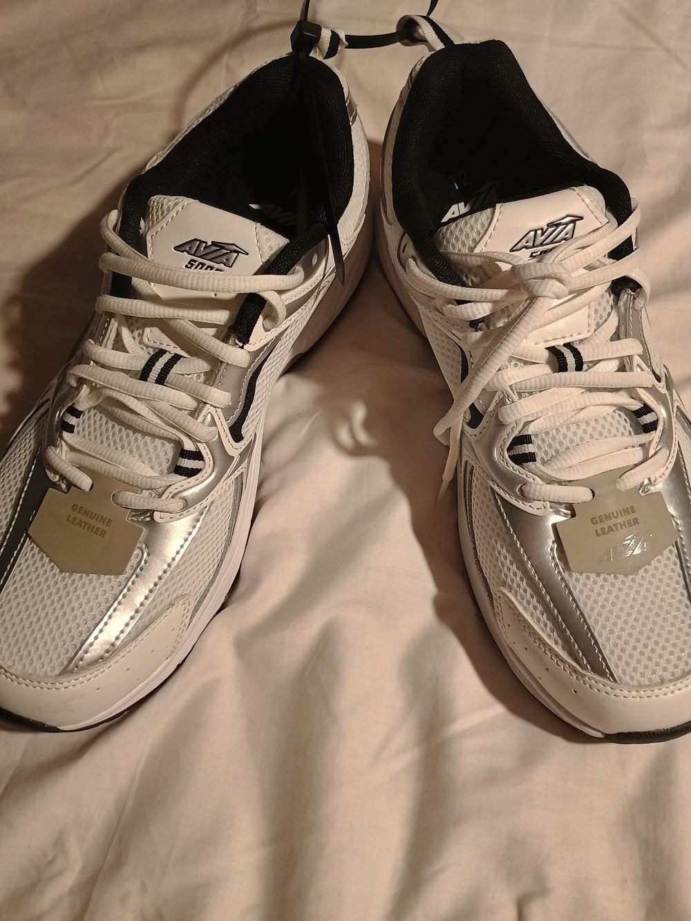 Avia Men's White and Silver Athletic Trainers